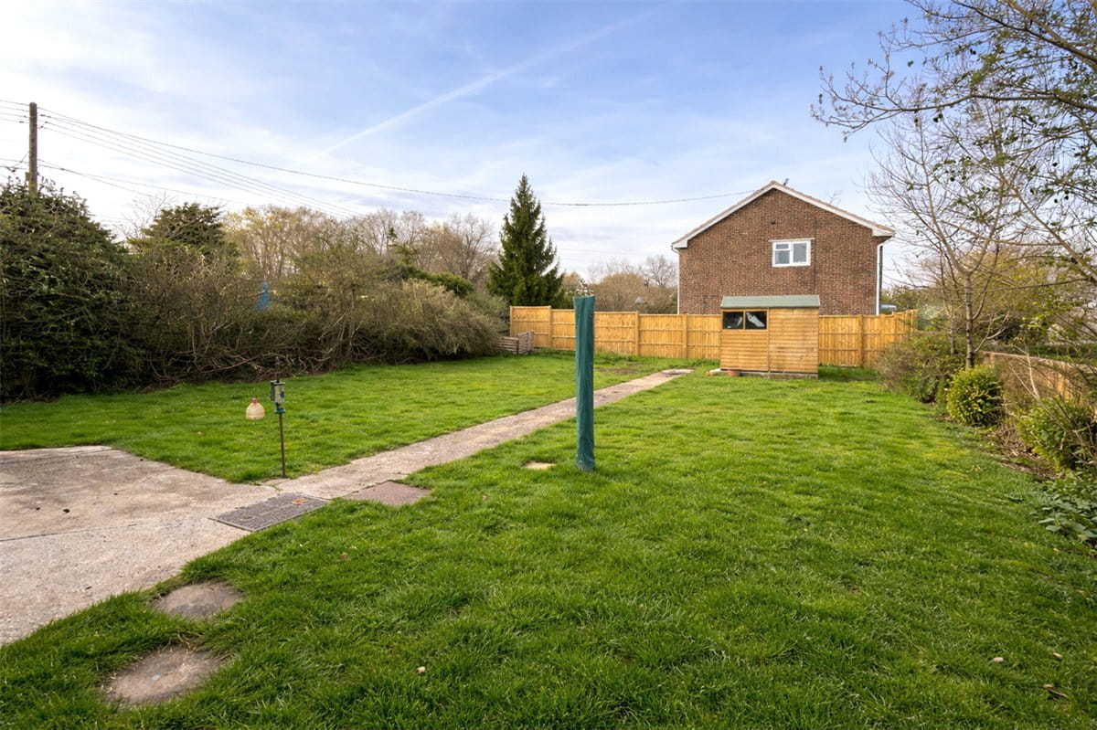 3 bedroom house, Stoke Charity Road, Kings Worthy SO21 - Let Agreed