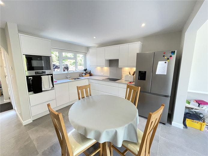 2 bedroom house, Wolvesey Terrace, Winchester SO23 - Let Agreed