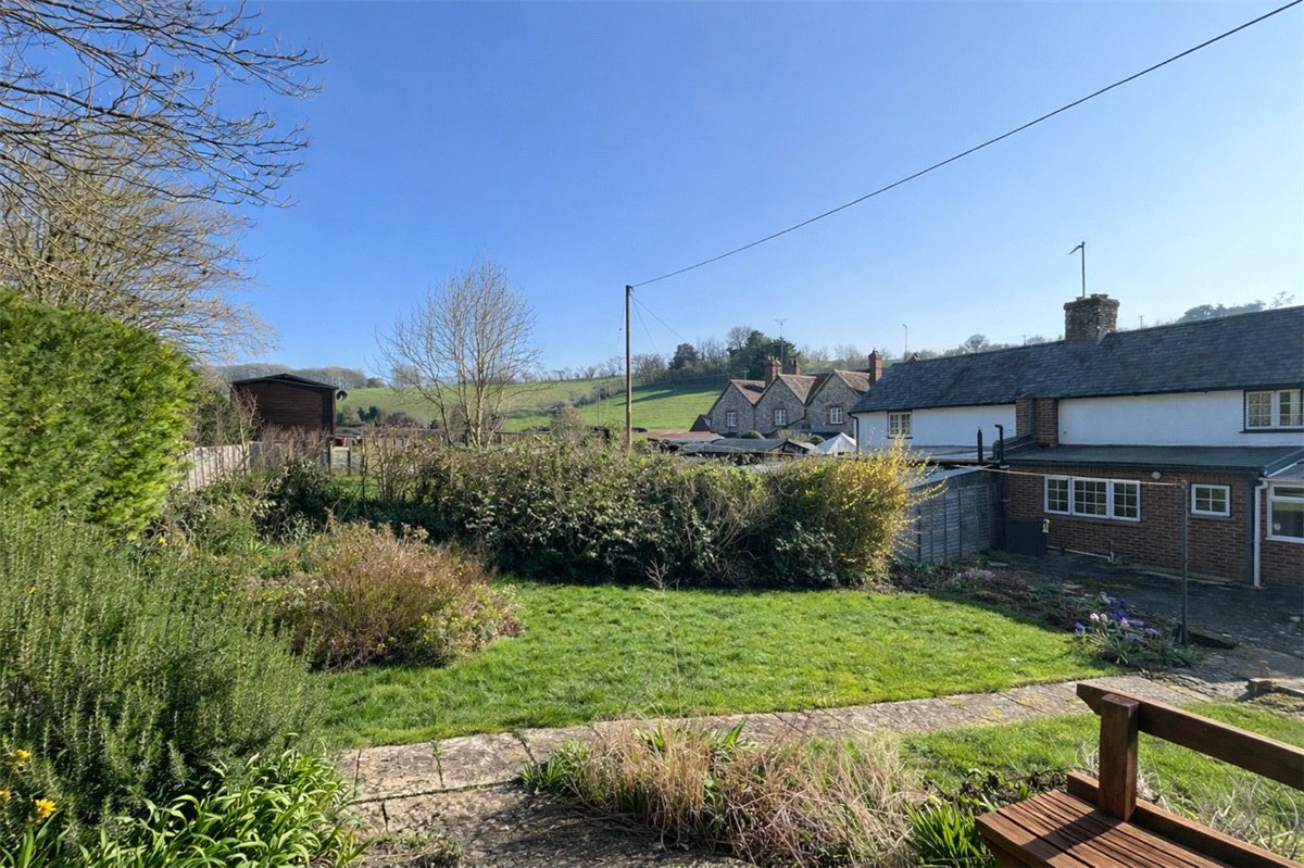 2 bedroom cottage, Winchester Street, Leckford SO20 - Let Agreed