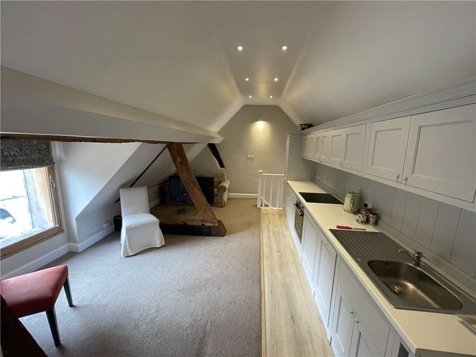 1 bedroom flat, Rectory Road, Oakley RG23