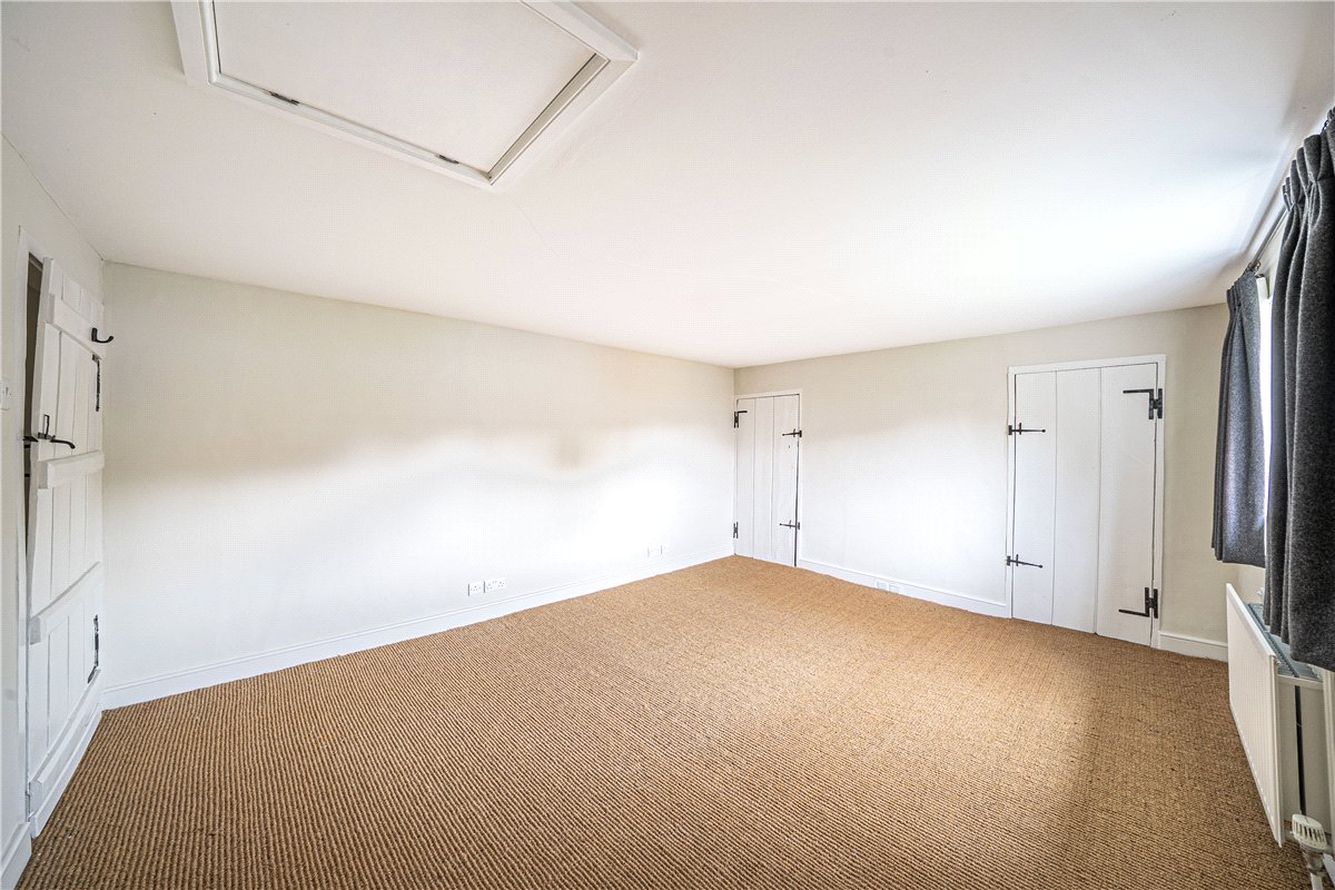 4 bedroom house, North Park Farm, Little Somborne SO20 - Available