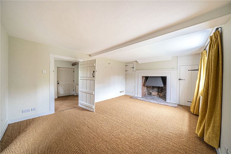 4 bedroom house, North Park Farm, Little Somborne SO20 - Available