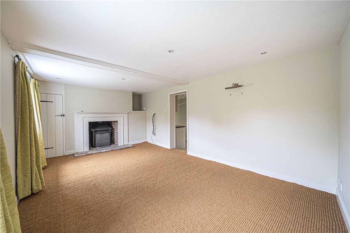 4 bedroom house, North Park Farm, Little Somborne SO20 - Available