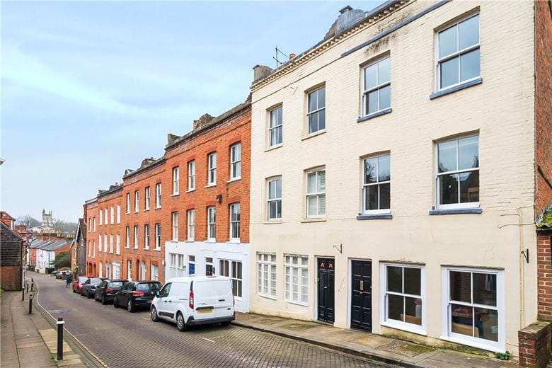 3 bedroom house, Canon Street, Winchester SO23 - Available