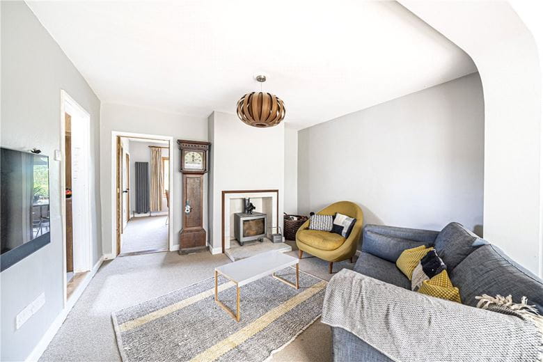 3 bedroom house, Trampers Lane, North Boarhunt PO17 - Available