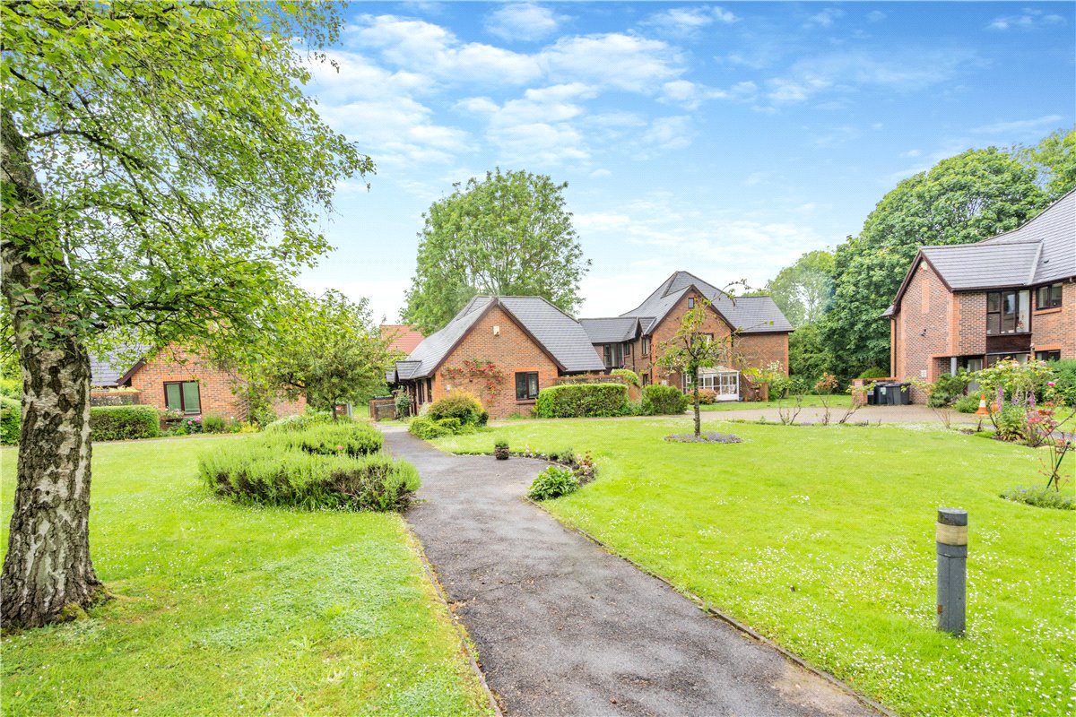 2 bedroom flat, Old Parsonage Court, Otterbourne SO21 - Sold