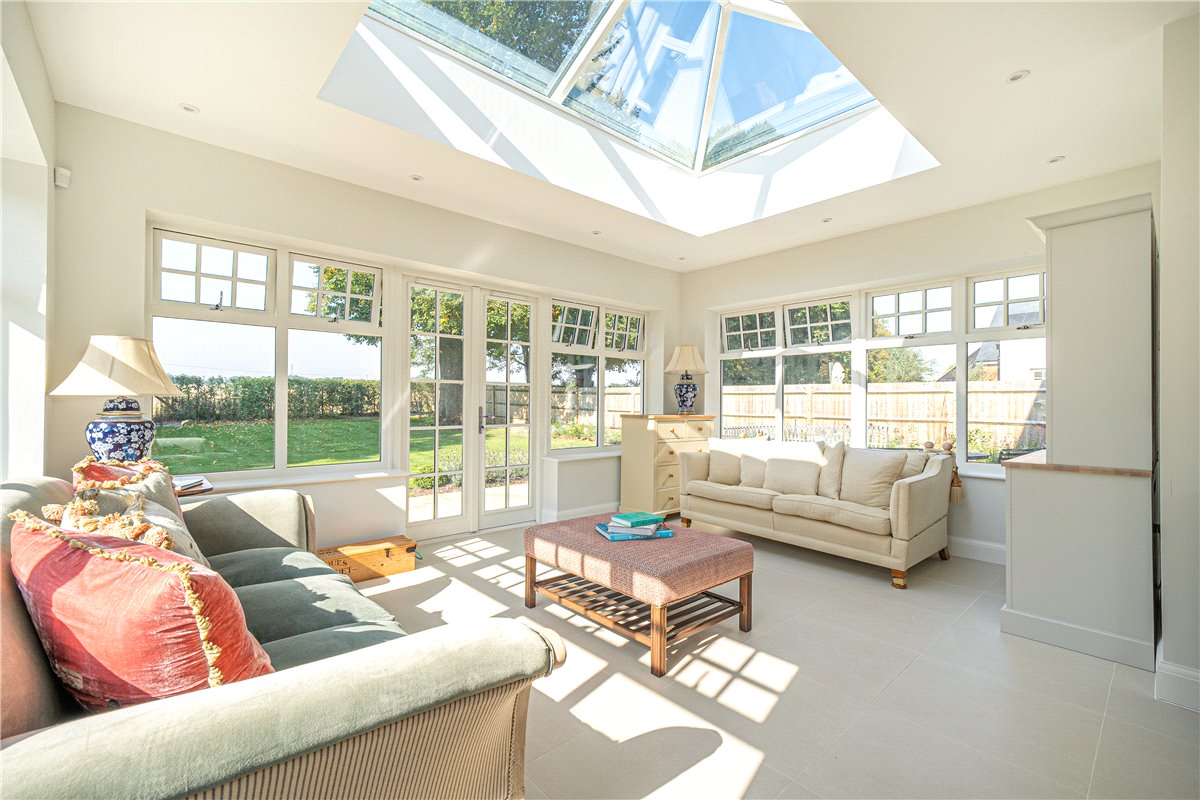 4 bedroom house, Houghton Farm Close, Houghton SO20 - Available