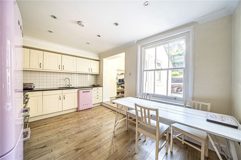 3 bedroom house, Elm Road, Winchester SO22 - Sold STC