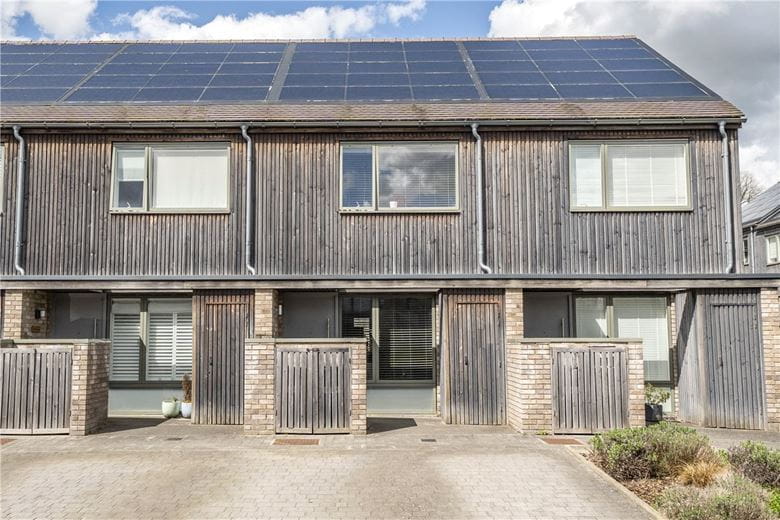 2 bedroom house, Eversley Gardens, Kings Worthy SO23 - Available