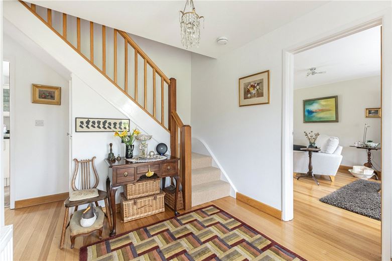 4 bedroom house, Edgar Road, Winchester SO23 - Available