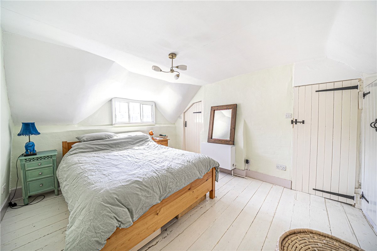 1 bedroom house, Duke Street, Micheldever SO21 - Sold STC