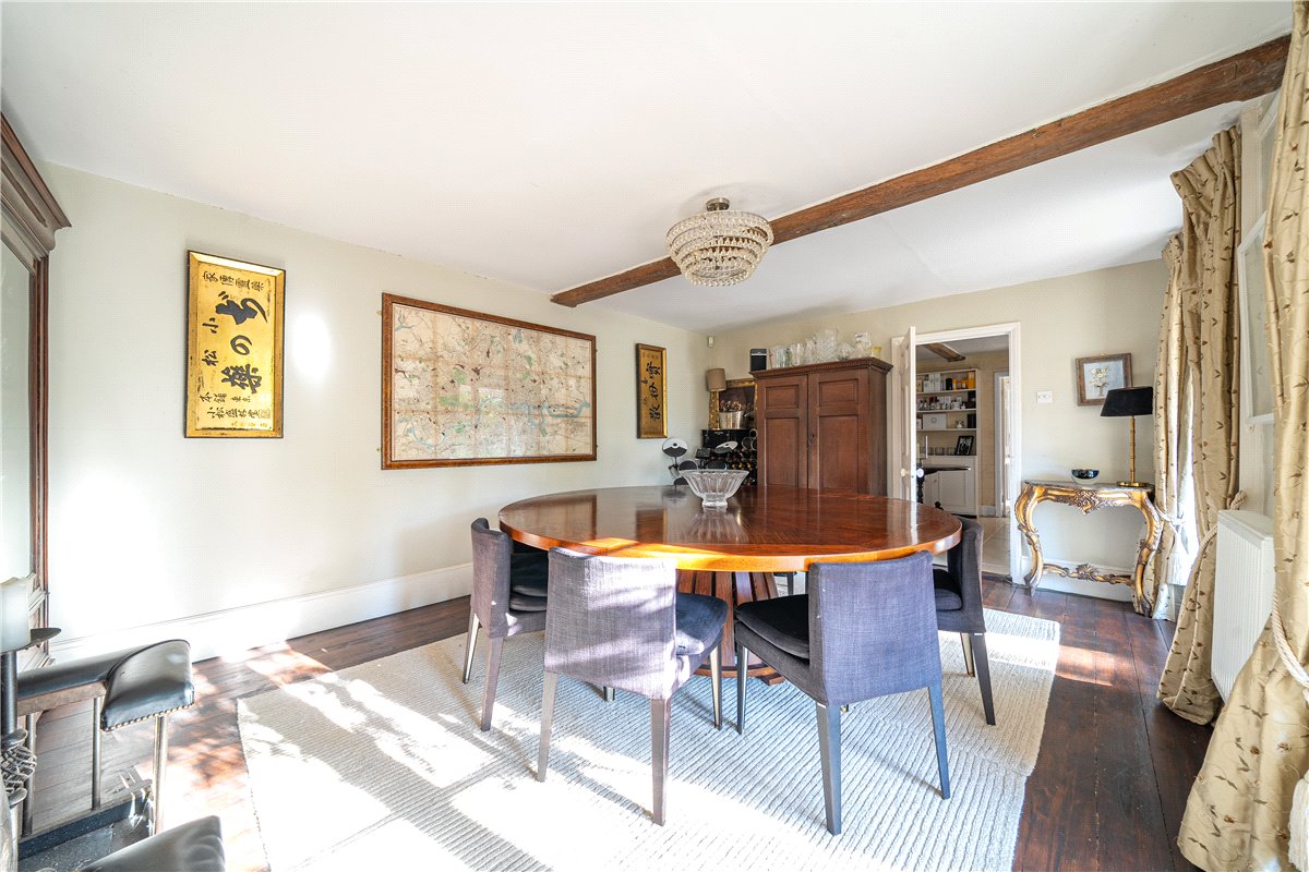 5 bedroom house, Newlands Lane, Denmead PO7 - Available