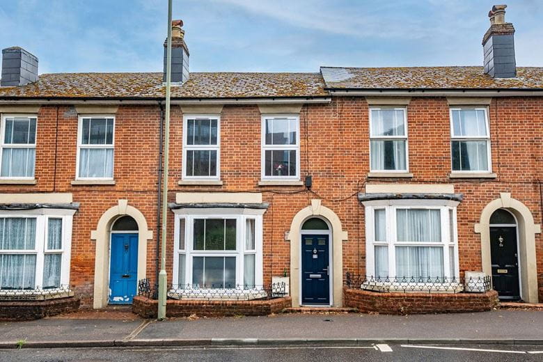 2 bedroom house, Romsey Road, Winchester SO22 - Available