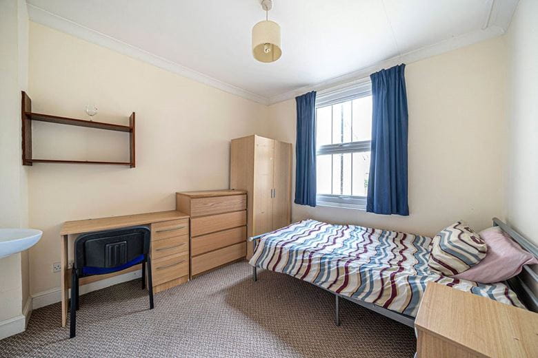 2 bedroom house, Romsey Road, Winchester SO22 - Available