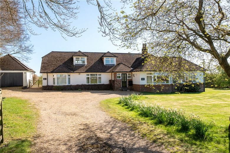 4 bedroom house, Stoke Charity Road, Kings Worthy SO21 - Available