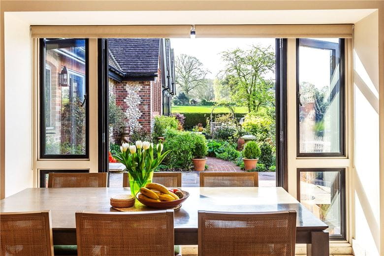 4 bedroom house, Woodlands, Bramdean SO24 - Available