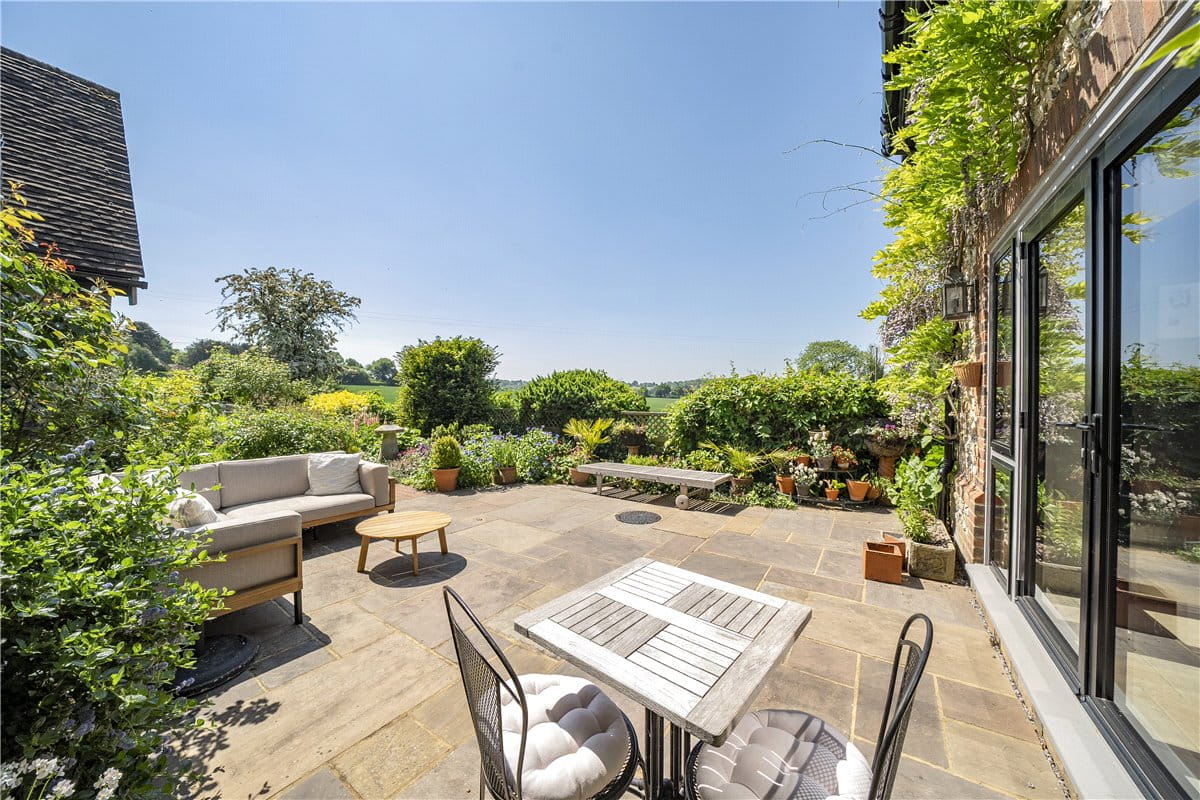 4 bedroom house, Woodlands, Bramdean SO24 - Available