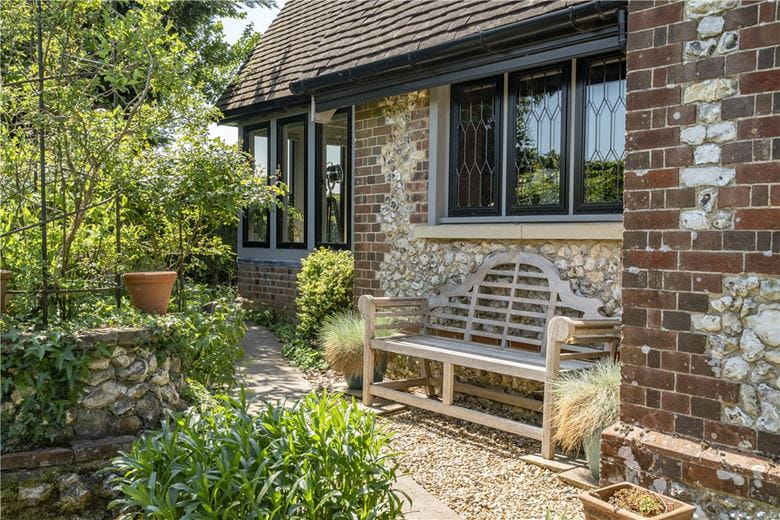 4 bedroom house, Woodlands, Bramdean SO24 - Available