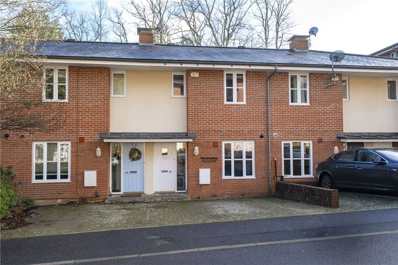 2 bedroom house, Grange Close, Winchester SO23 - Sold STC