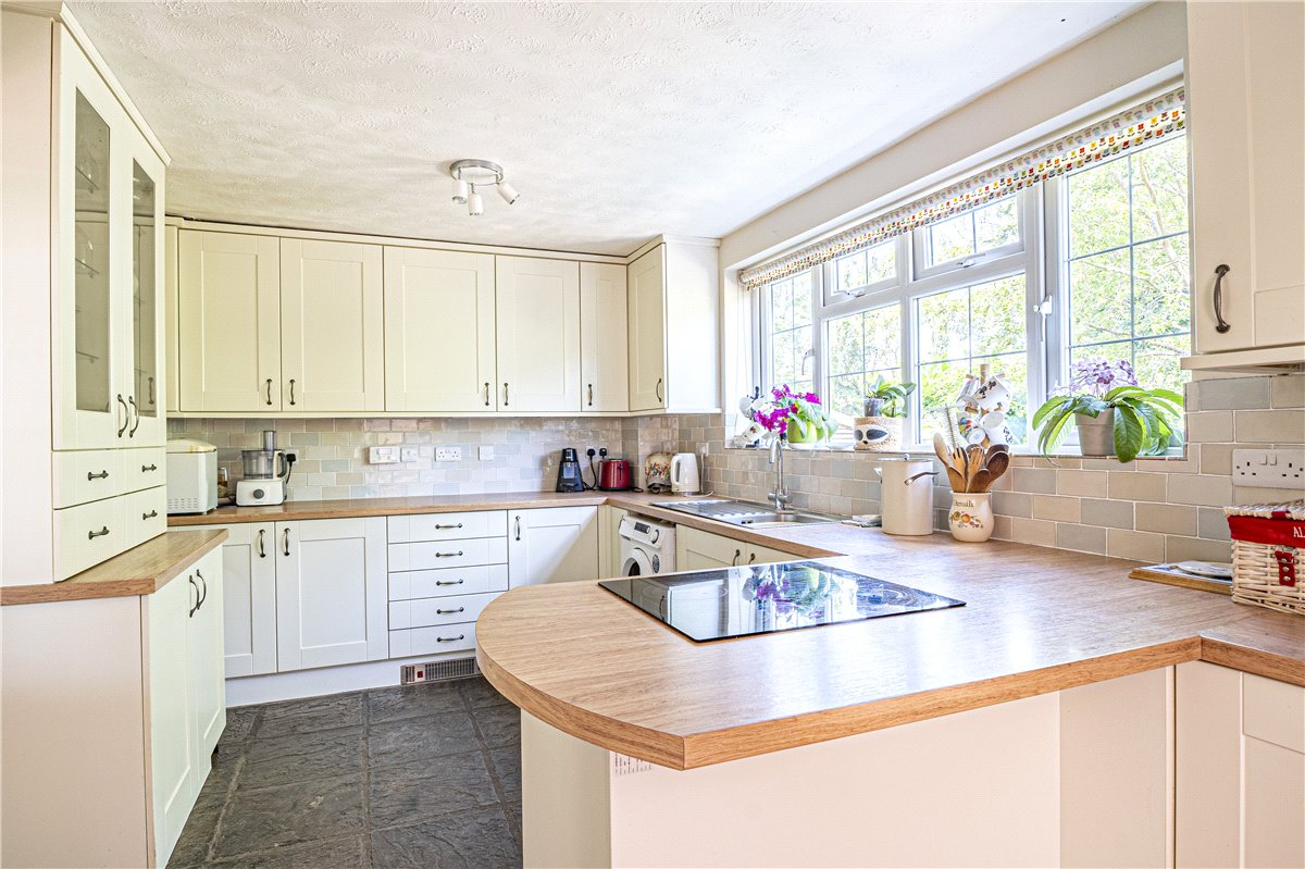 3 bedroom house, Marsh Court, Stockbridge SO20 - Sold