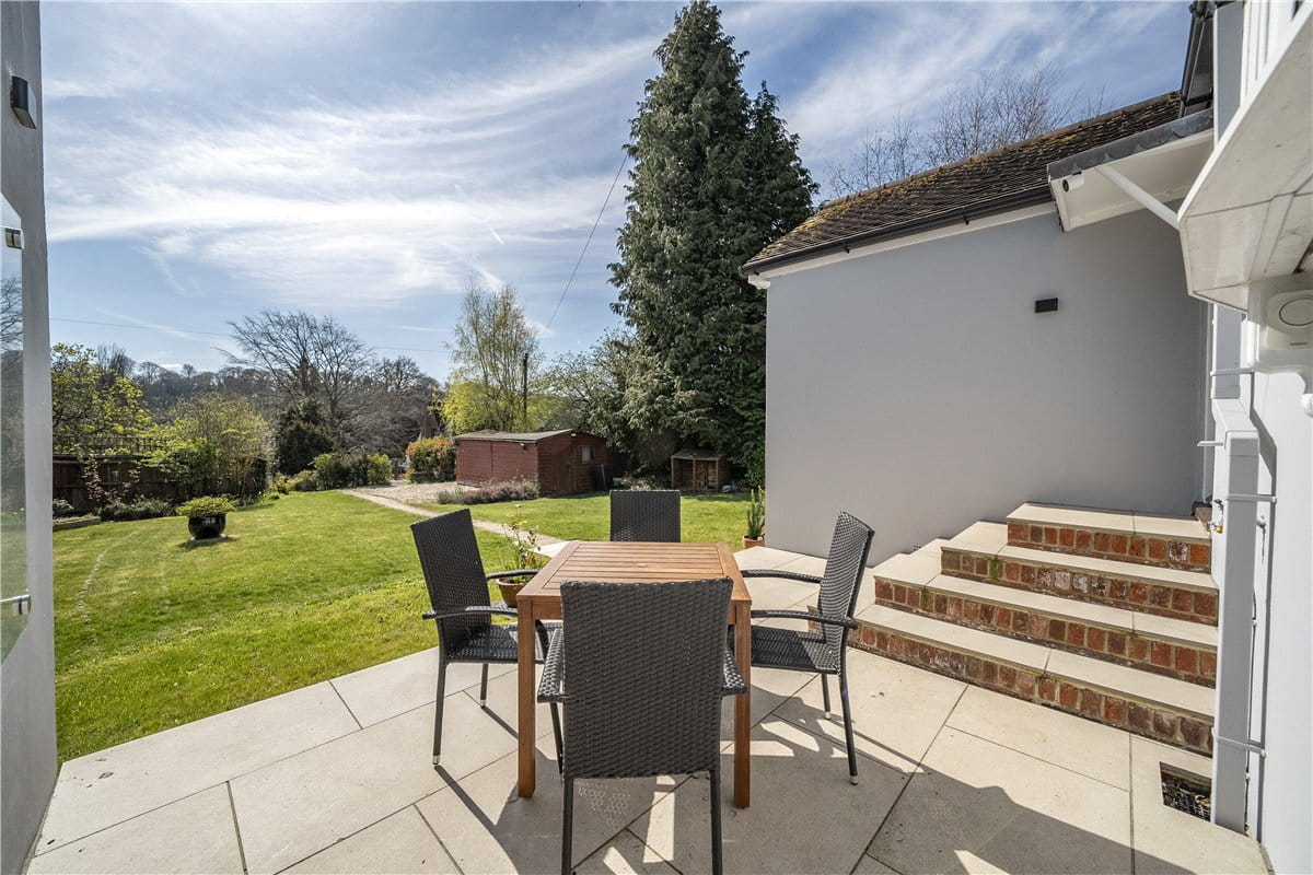 3 bedroom house, East Street, Hambledon PO7 - Sold