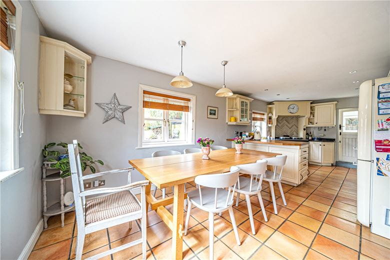 5 bedroom house, West Meon, Petersfield GU32 - Available