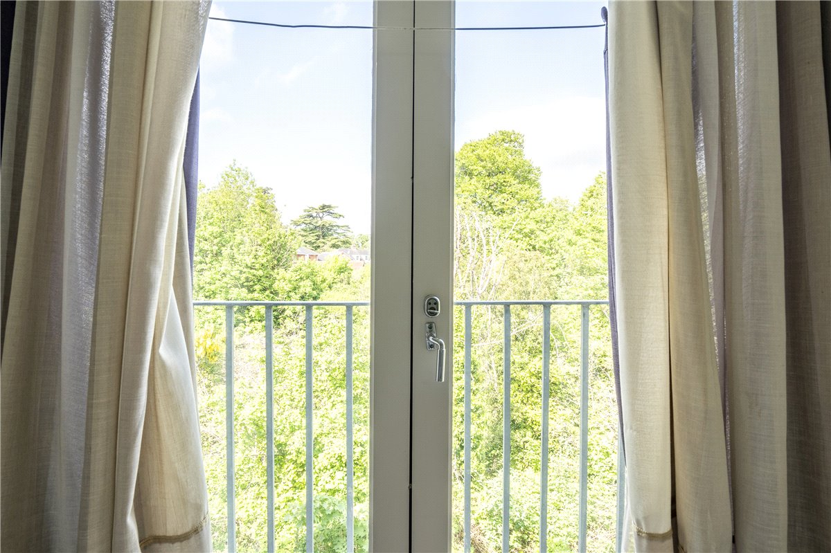 3 bedroom house, Park Road, Winchester SO23 - Available