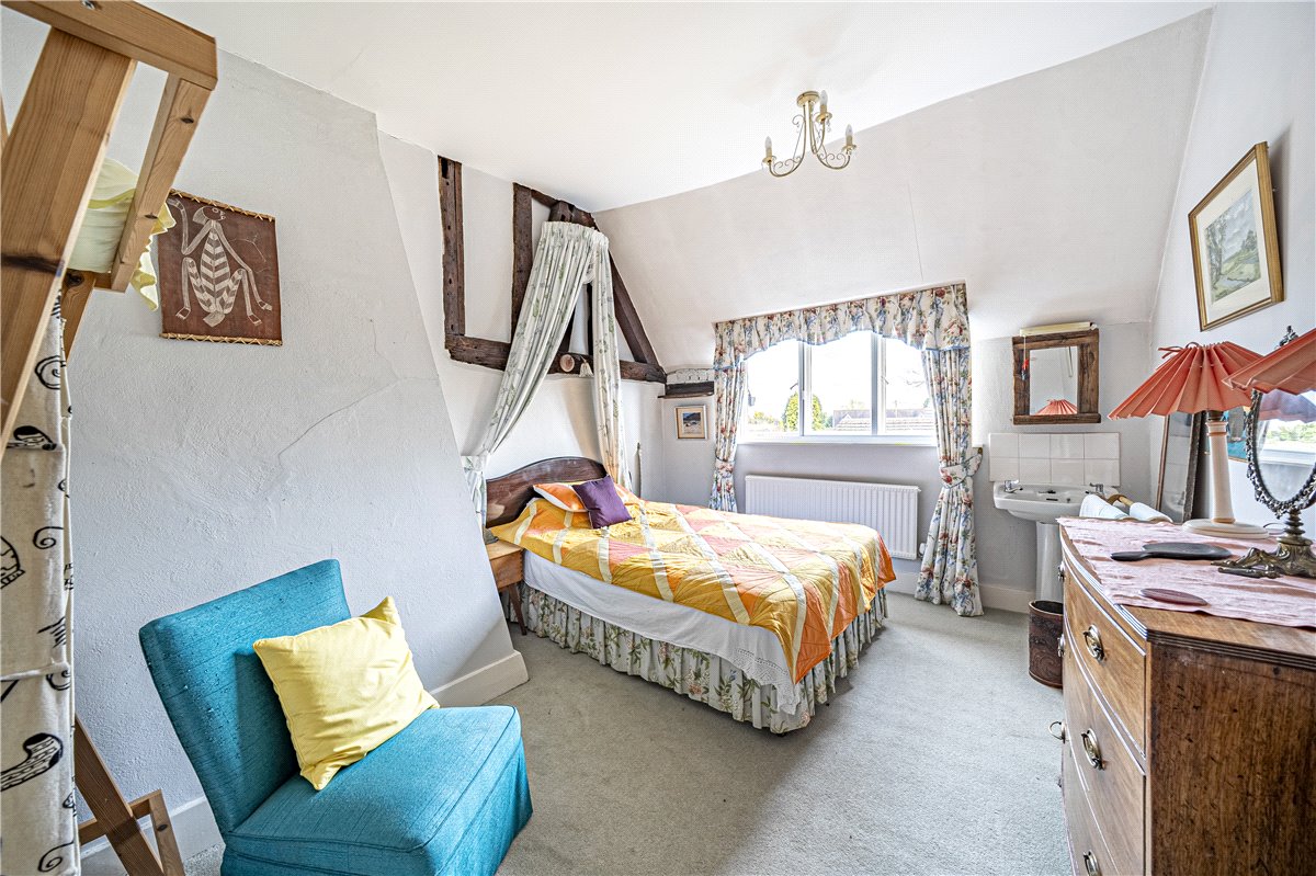 5 bedroom house, Kings Somborne, Stockbridge SO20 - Sold