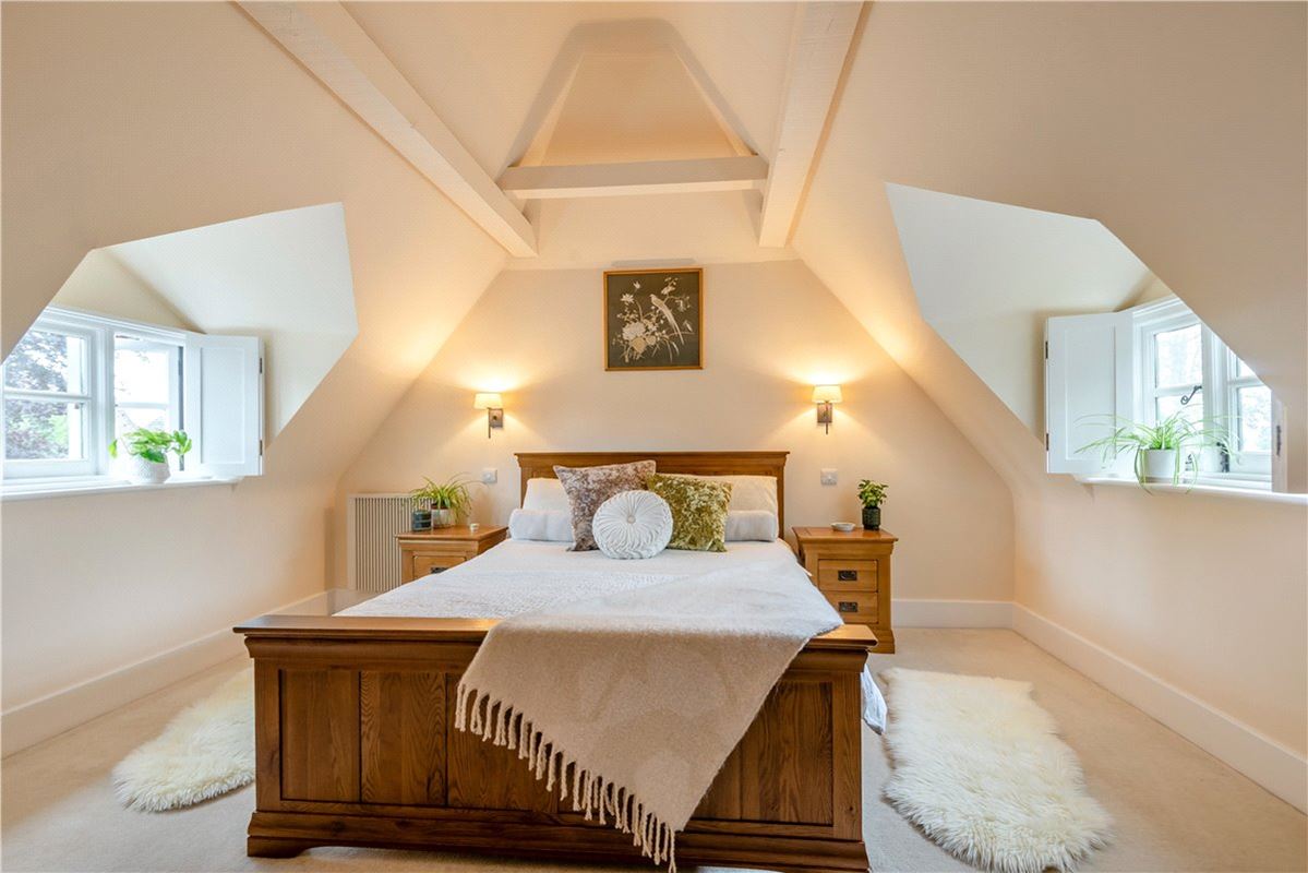 4 bedroom house, Main Road, Owslebury SO21 - Sold STC