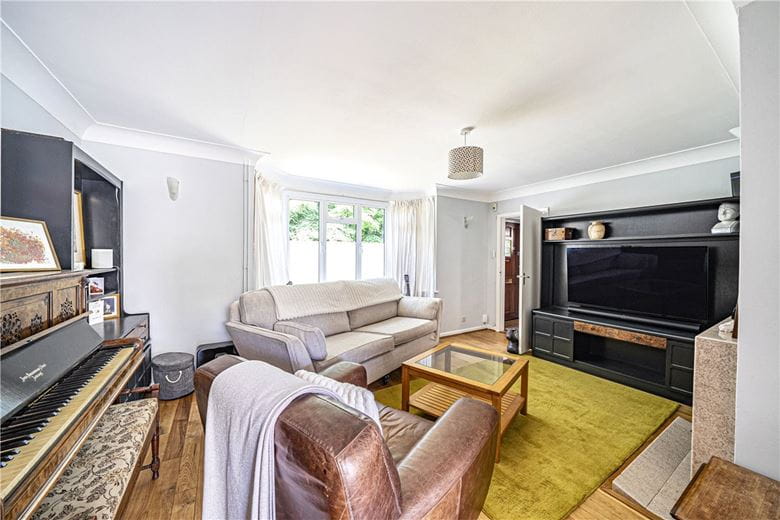 3 bedroom house, Burnett Close, Winchester SO22 - Sold