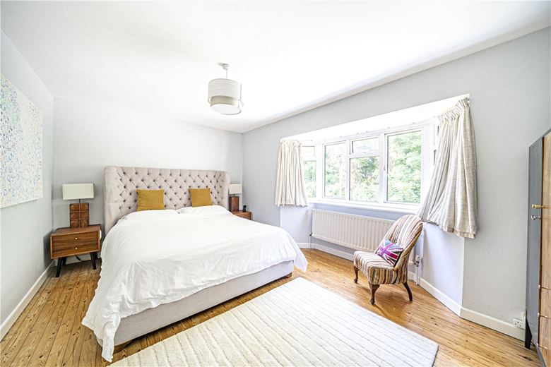 3 bedroom house, Burnett Close, Winchester SO22 - Sold