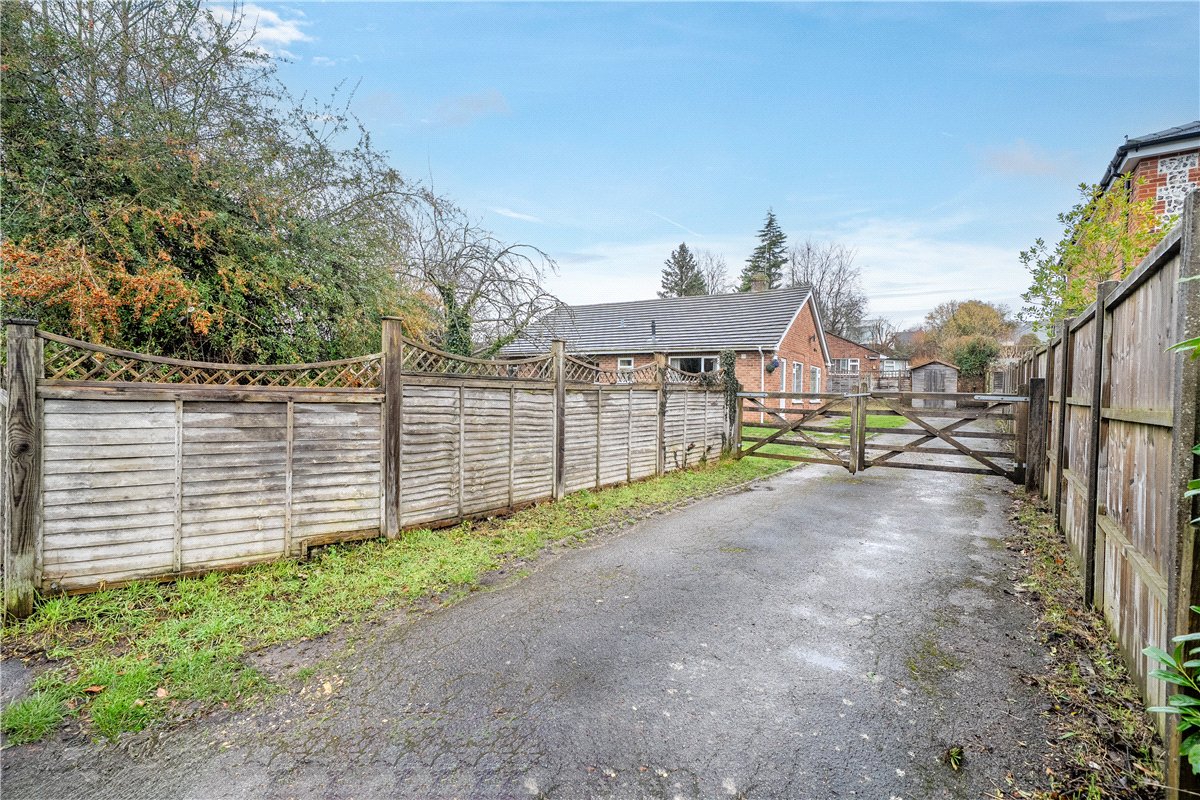 3 bedroom bungalow, Boyne Rise, Kings Worthy SO23 - Sold STC