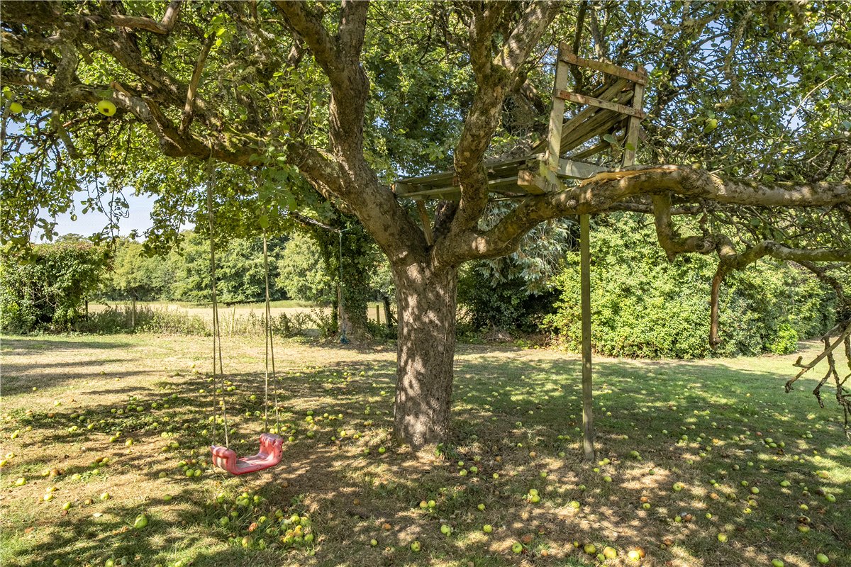 4 bedroom house, Crawley, Winchester SO21 - Sold