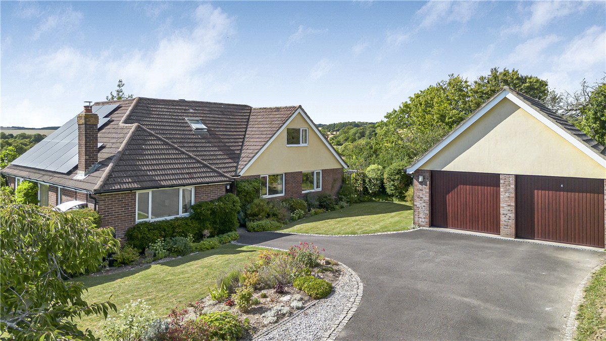 4 bedroom house, Old Kennels Lane, Winchester SO22 - Available