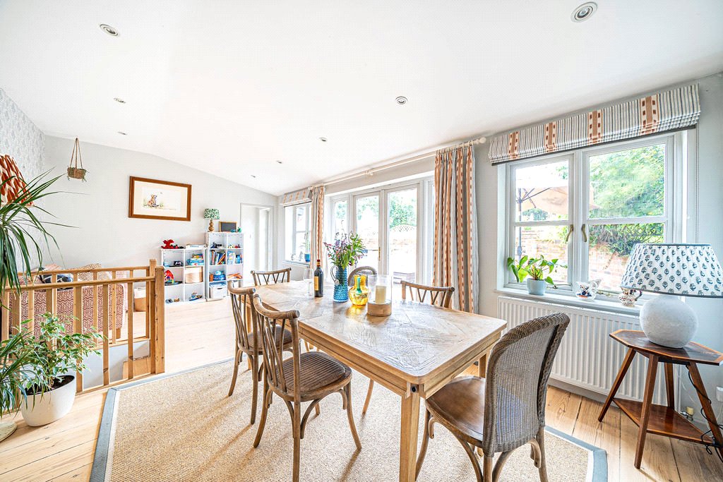 5 bedroom house, Hurstbourne Priors, Whitchurch RG28 - Available