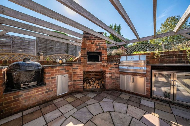 5 bedroom house, Hurstbourne Priors, Whitchurch RG28 - Available