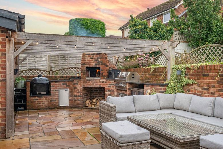 5 bedroom house, Hurstbourne Priors, Whitchurch RG28 - Available