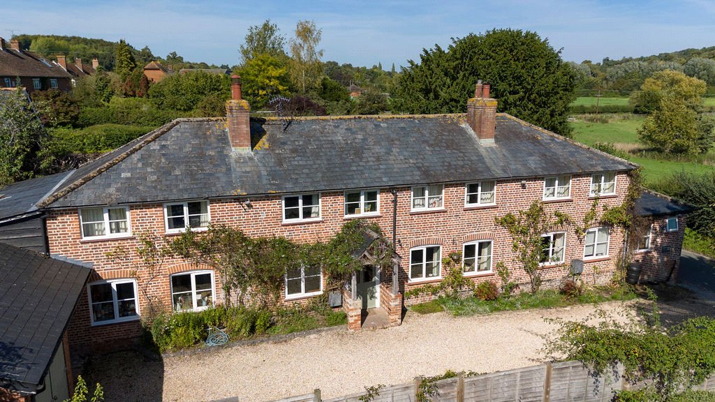 5 bedroom house, Hurstbourne Priors, Whitchurch RG28 - Available