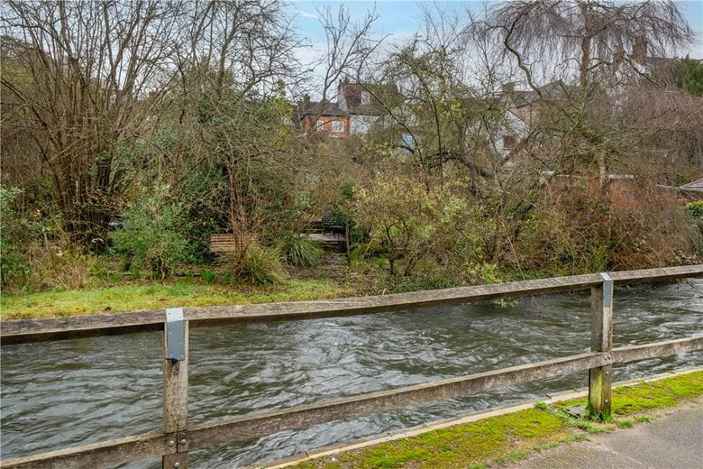 2 bedroom house, Chesil Street, Winchester SO23 - Available