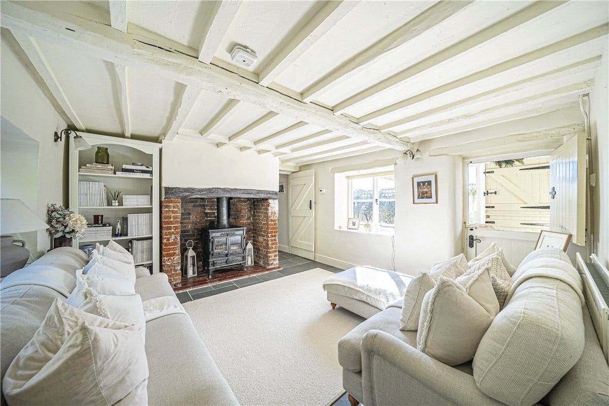 2 bedroom cottage, Kilmeston, Alresford SO24 - Sold STC