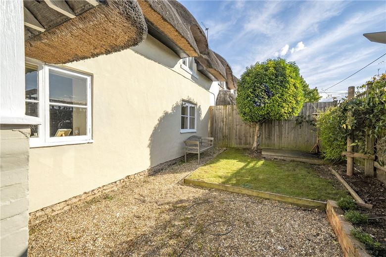 2 bedroom cottage, Kilmeston, Alresford SO24 - Sold STC