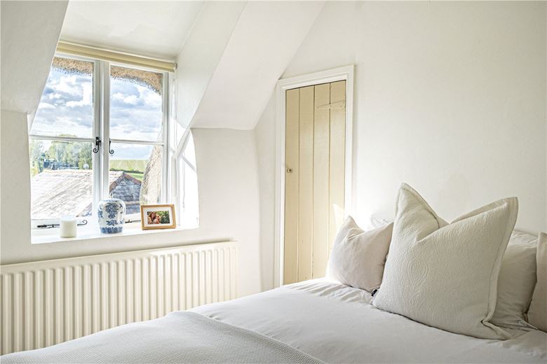 2 bedroom cottage, Kilmeston, Alresford SO24 - Sold STC