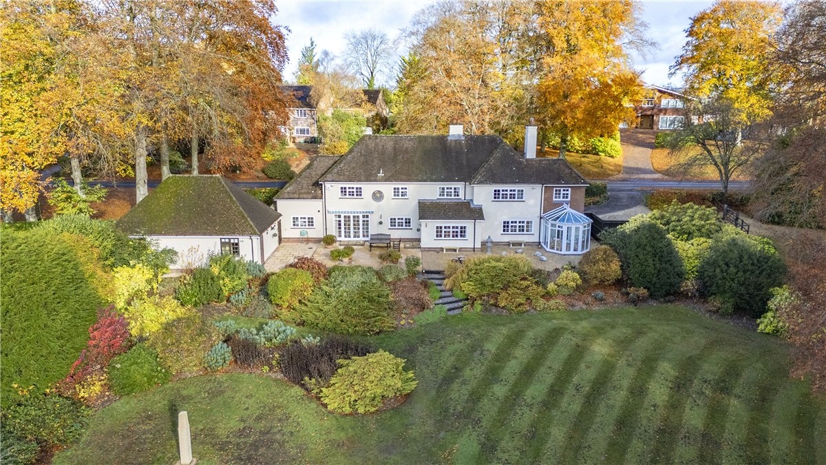 5 bedroom house, Lynch Hill Park, Whitchurch RG28 - Sold STC