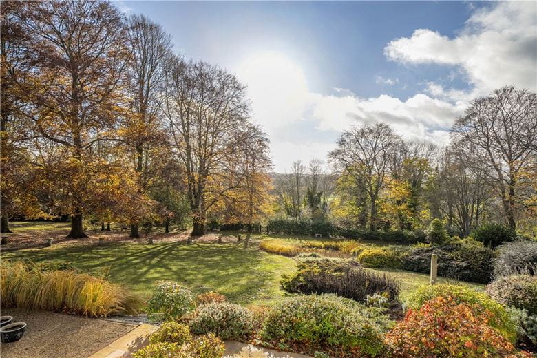 5 bedroom house, Lynch Hill Park, Whitchurch RG28 - Sold STC