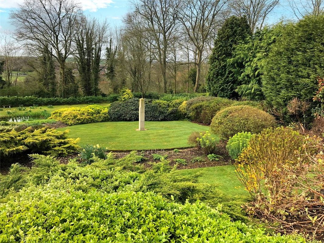 5 bedroom house, Lynch Hill Park, Whitchurch RG28 - Sold STC