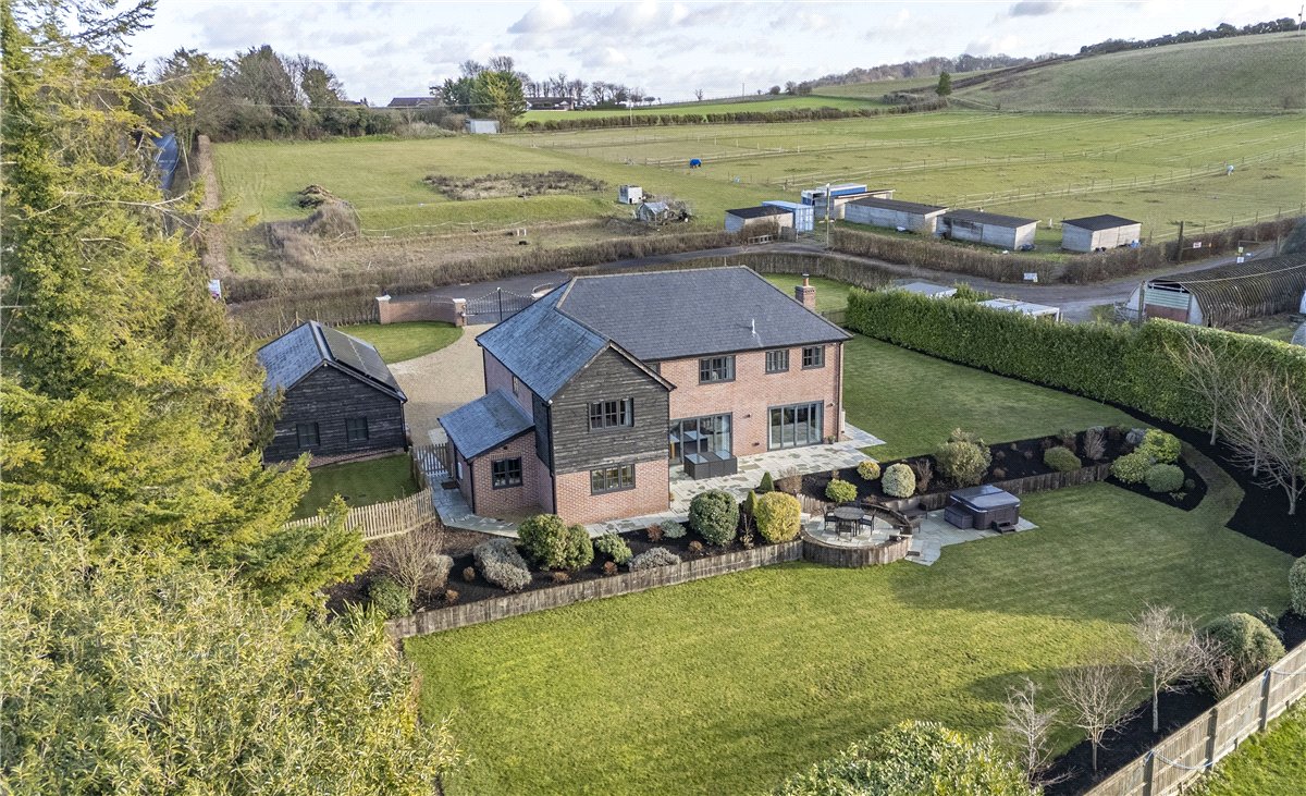 4 bedroom house, Stockbridge Road, Lopcombe SP5 - Available