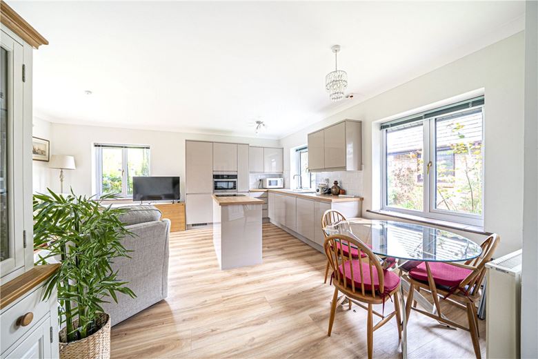 2 bedroom bungalow, Old Parsonage Court, Otterbourne SO21 - Sold STC