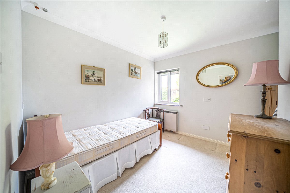 2 bedroom bungalow, Old Parsonage Court, Otterbourne SO21 - Sold STC