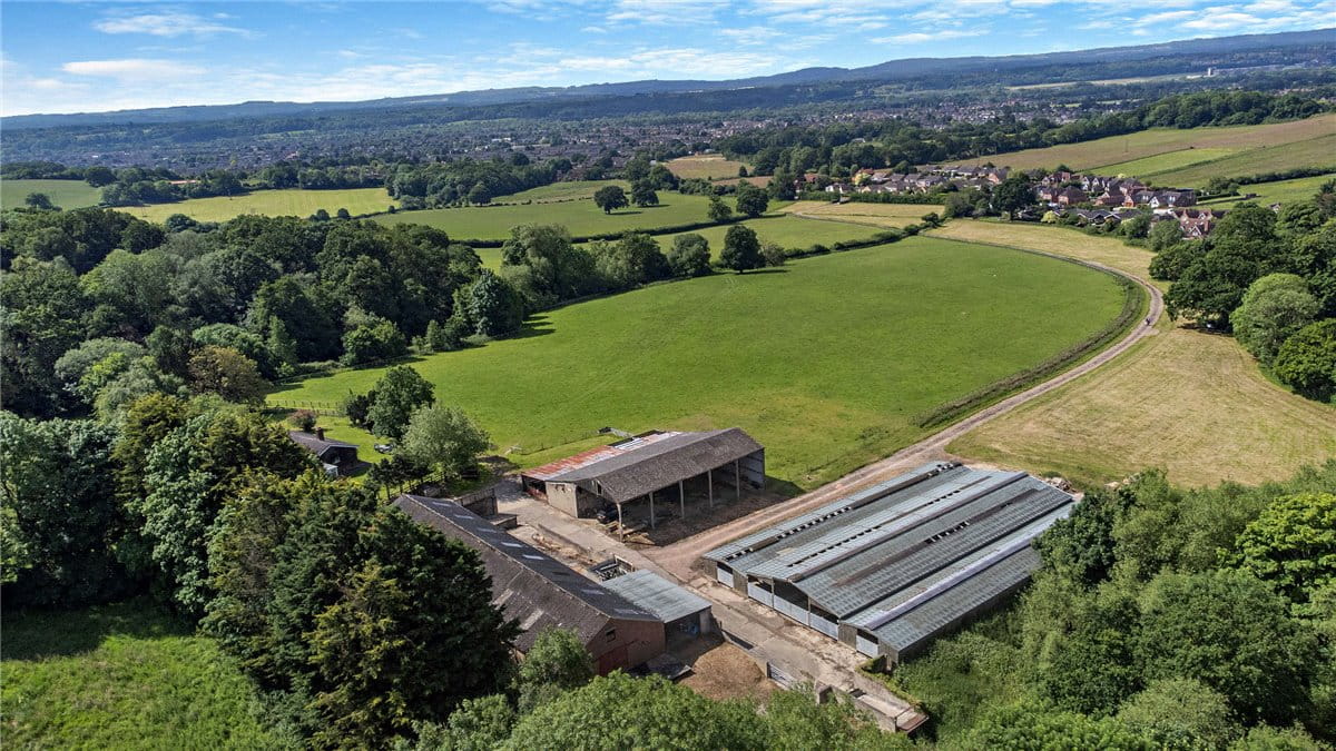 41.8 acres Bungalow, The Ridge, Cold Ash RG18 - Sold