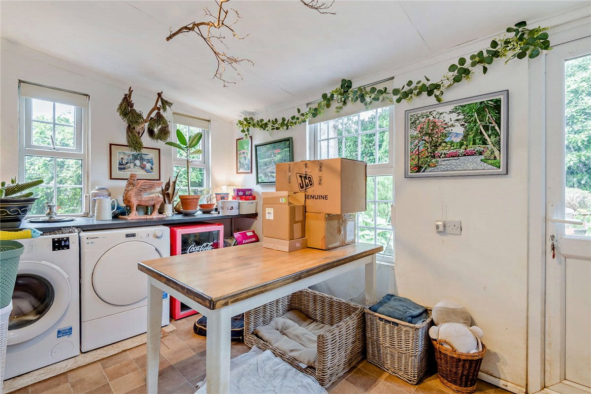 3 bedroom house, Leckhampstead, Newbury RG20 - Sold STC